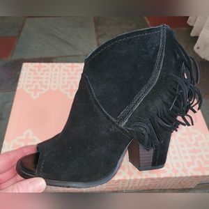Gianni Bini booties